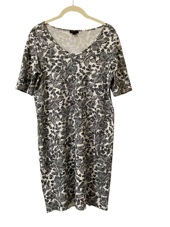 J. Jill Dresses & Skirts - J Jill Cream and Black Floral V-Neck Dress Small Wearever Collection